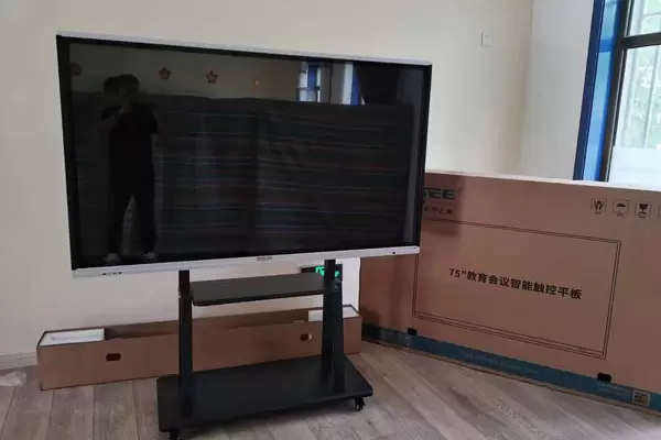 FVASEE Conference Interactive Panel Helps American Advertising Company's Smart Conference Room Project Build